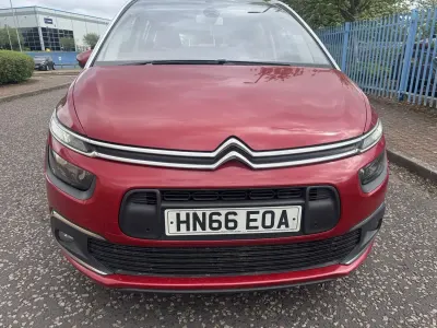 Używany Citroën Grand C4 Picasso Feel 120 KM (88 kW) 2017 Czerwony Minivan