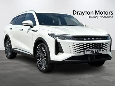 Used Omoda 9 537 HP (394 kW) 2026 White SUV