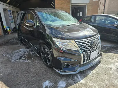 Używany Nissan Elgrand Nismo 2014 Czarny Minivan