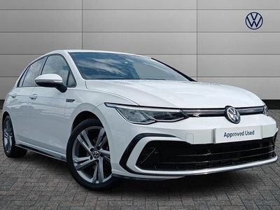 Begagnad VW Golf VIII R-line 147 HK (108 kW) 2024 Vit Halvkombi