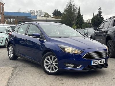 Used Ford Focus Titanium 125 HP (91 kW) 2016 Blue Hatchback