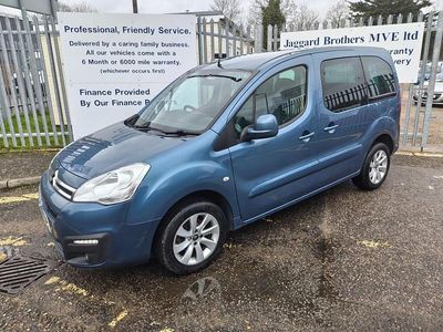 Used Citroën Berlingo Feel 100 HP (73 kW) 2018 Blue MPV