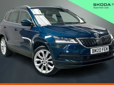 Käytetty Skoda Karoq 110 HP (80 kW) 2020 Sininen Katumaasturi