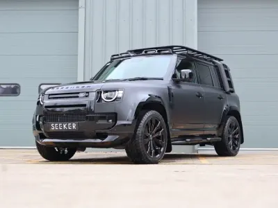 New Land Rover Defender SE Dynamic 2025 Black SUV