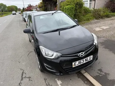 Używany Hyundai i20 Classic 85 KM (62 kW) 2013 Czarny Hatchback