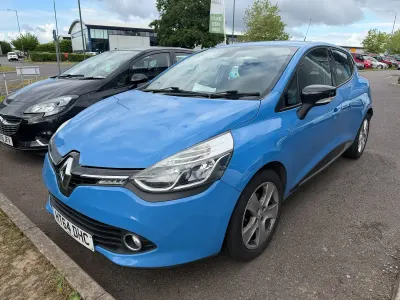 Used Renault Clio Dynamique 90 HP (66 kW) 2015 Blue Hatchback