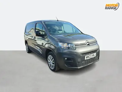Usado Citroën Berlingo 100 HP (73 kW) 2023 Cinzento Monovolume