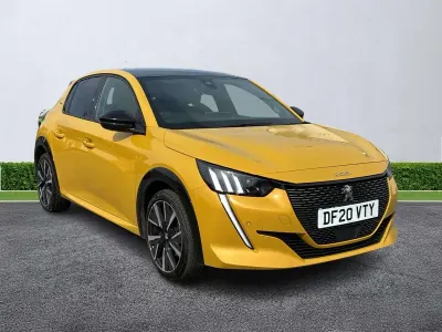 Used Peugeot 208 GT-line 2020 Yellow Hatchback
