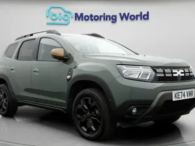 Used Dacia Duster Extreme 130 HP (95 kW) 2024 Green SUV
