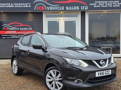 Black Used 2016 Nissan Qashqai Tekna SUV | £5,995 (Fair price)