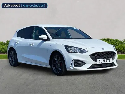 Used Ford Focus ST-Line 2021 White Hatchback