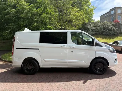 Used Ford Transit Custom 105 HP (77 kW) 2019 White Van
