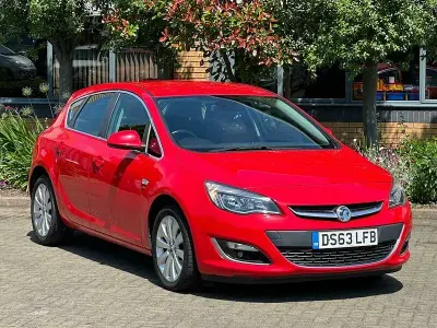 Used Vauxhall Astra 2013 Red Hatchback