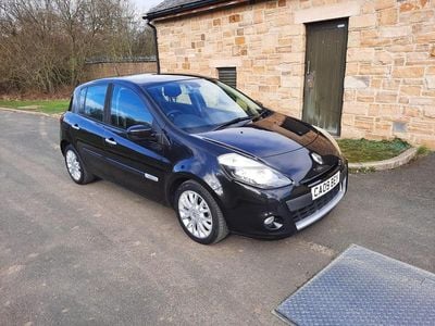 Used Renault Clio II Dynamique 75 HP (55 kW) 2009 Black Hatchback