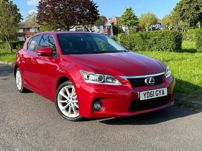 Lexus CT200h