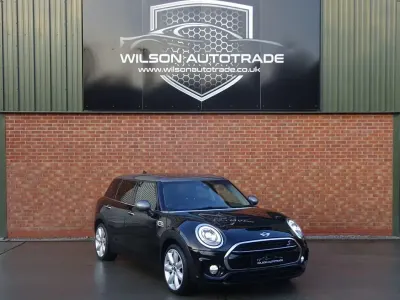 Usado Mini Cooper Clubman 192 CV (141 kW) 2017 Negro Familiar