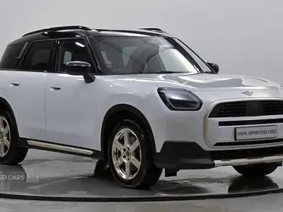 Używany Mini Countryman Exclusive 170 KM (125 kW) 2024 Biały SUV