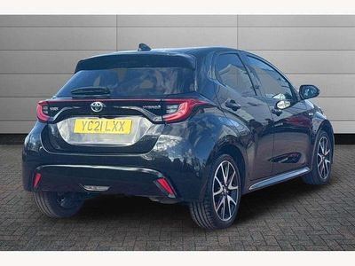 Used Toyota Yaris Hybrid 116 HP (85 kW) 2021 Black Hatchback
