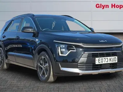 Gebraucht Kia Niro 141 PS (103 kW) 2023 Schwarz SUV