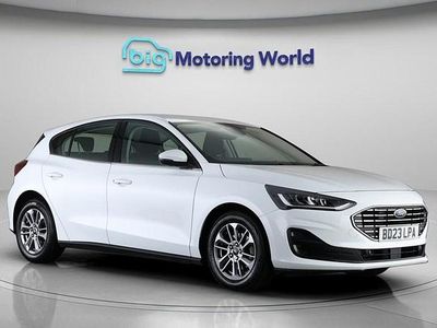 Used Ford Focus Titanium 125 HP (91 kW) 2023 White Hatchback