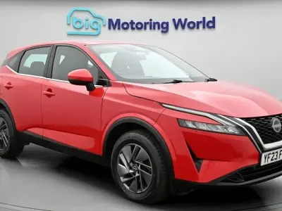 Used Nissan Qashqai Acenta Premium 140 HP (102 kW) 2023 Red SUV