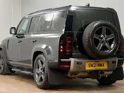 Used Land Rover Defender SE Dynamic 250 HP (183 kW) 2021 Black SUV