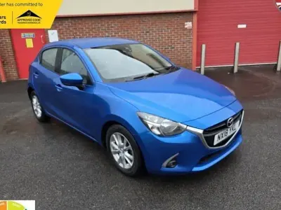 Used Mazda 2 90 HP (66 kW) 2017 Blue Hatchback