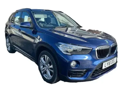Begagnad BMW X1 Sport Line 2018 Blå SUV