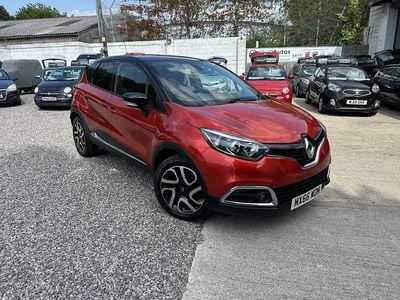 Red black Used 2016 Renault Captur Dynamique SUV | £6,999 (Fair price)