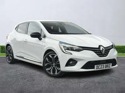 Used Renault Clio Techno 90 HP (66 kW) 2023 White Hatchback