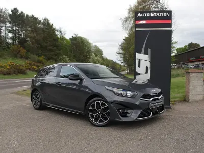 Begagnad Kia Ceed GT-Line 158 HK (116 kW) 2022 Grå Halvkombi