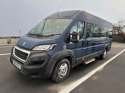 Second-hand Peugeot Boxer 130 CP (95 kW) 2018 Albastru Van