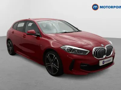 Begagnad BMW 120 M Sport 2019 Röd Halvkombi