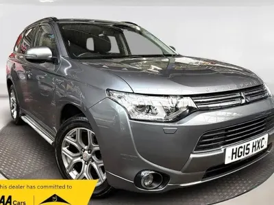 Begagnad Mitsubishi Outlander P-HEV 2015