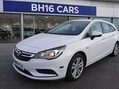 Second-hand Vauxhall Astra Design Edition 136 CP (100 kW) 2016 Gri Break