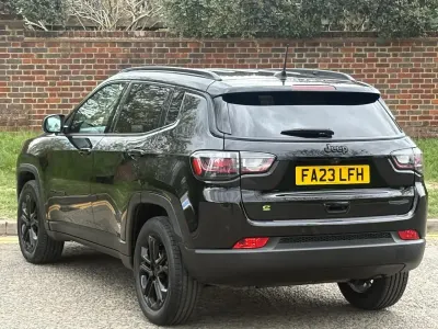 Begagnad Jeep Compass Night Eagle 128 HK (94 kW) 2023 Svart SUV