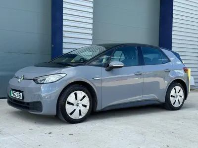 Usado VW ID.3 Pro 106 kW (145 HP) 2022 Cinzento Citadino
