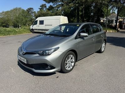 Toyota Auris Hybrid