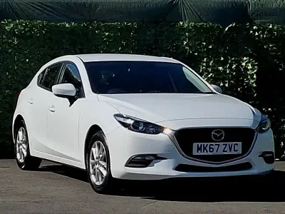 Used Mazda 3 120 HP (88 kW) 2017 White Hatchback