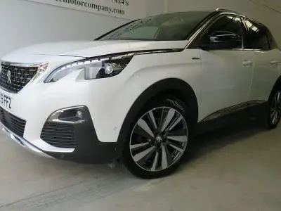 Używany Peugeot 3008 Premium 177 KM (130 kW) 2019 Biały SUV