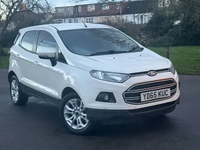 Used Ford Ecosport Zetec 112 HP (82 kW) 2015 White SUV