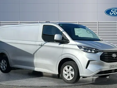 Usado Ford Transit Custom Limited 136 HP (100 kW) 2025 Van