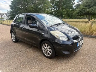 Used Toyota Yaris 101 HP (74 kW) 2009 Black Hatchback