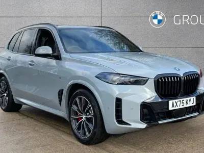 Używany BMW X5 M Sport 489 KM (359 kW) 2026 Szary SUV