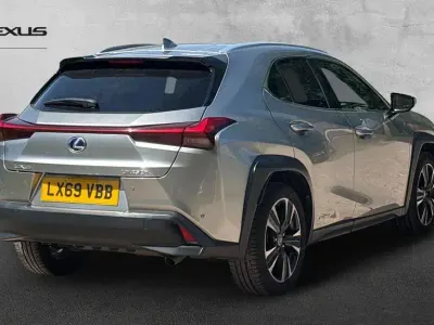 Used Lexus UX 250h 184 HP (135 kW) 2019 Silver SUV