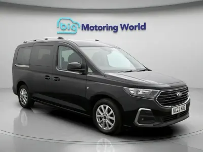 Used Ford Grand Tourneo Connect Titanium 122 HP (89 kW) 2023 Black MPV