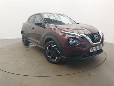 Używany Nissan Juke N-Connecta 114 KM (83 kW) 2023 Czerwony SUV
