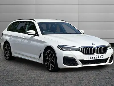 Begagnad BMW 520 M Sport 190 HK (139 kW) 2022 Vit