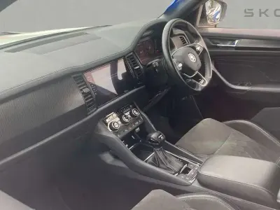 Used Skoda Kodiaq SportLine 150 HP (110 kW) 2022 Moon white metallic SUV