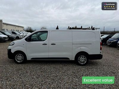 Used Vauxhall Vivaro 100 HP (73 kW) 2019 White MPV